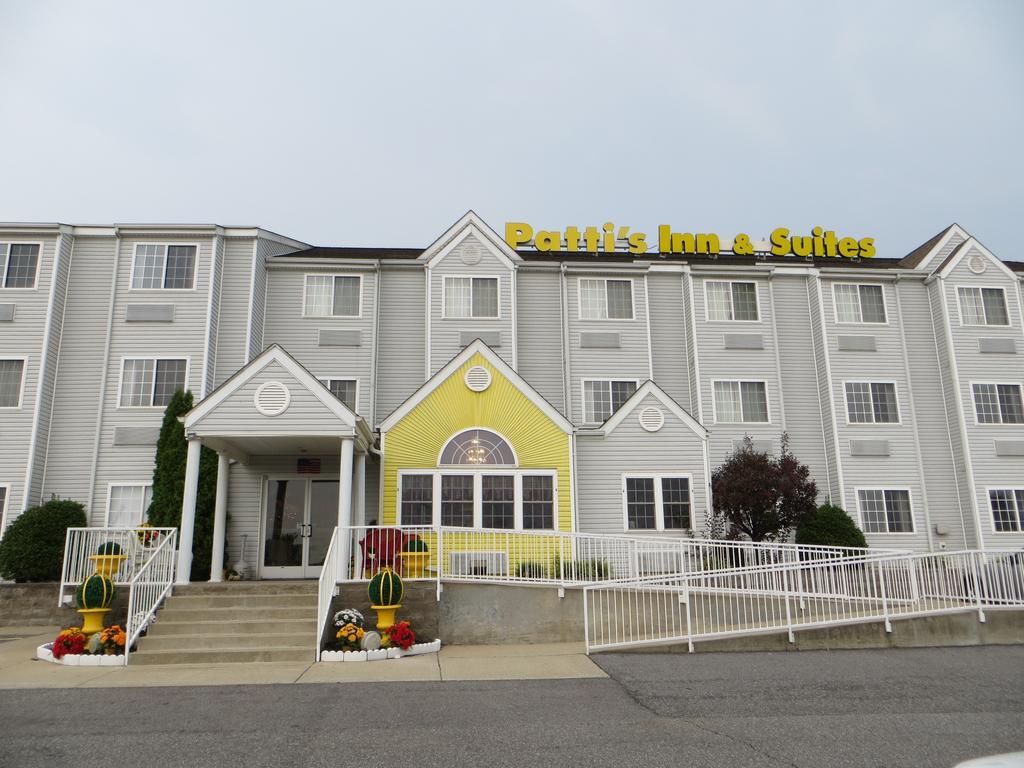 Patti'S Inn And Suites Grand Rivers Exterior photo